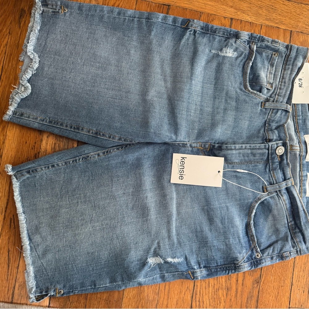 Kensie Women's Light Blue Denim Shorts